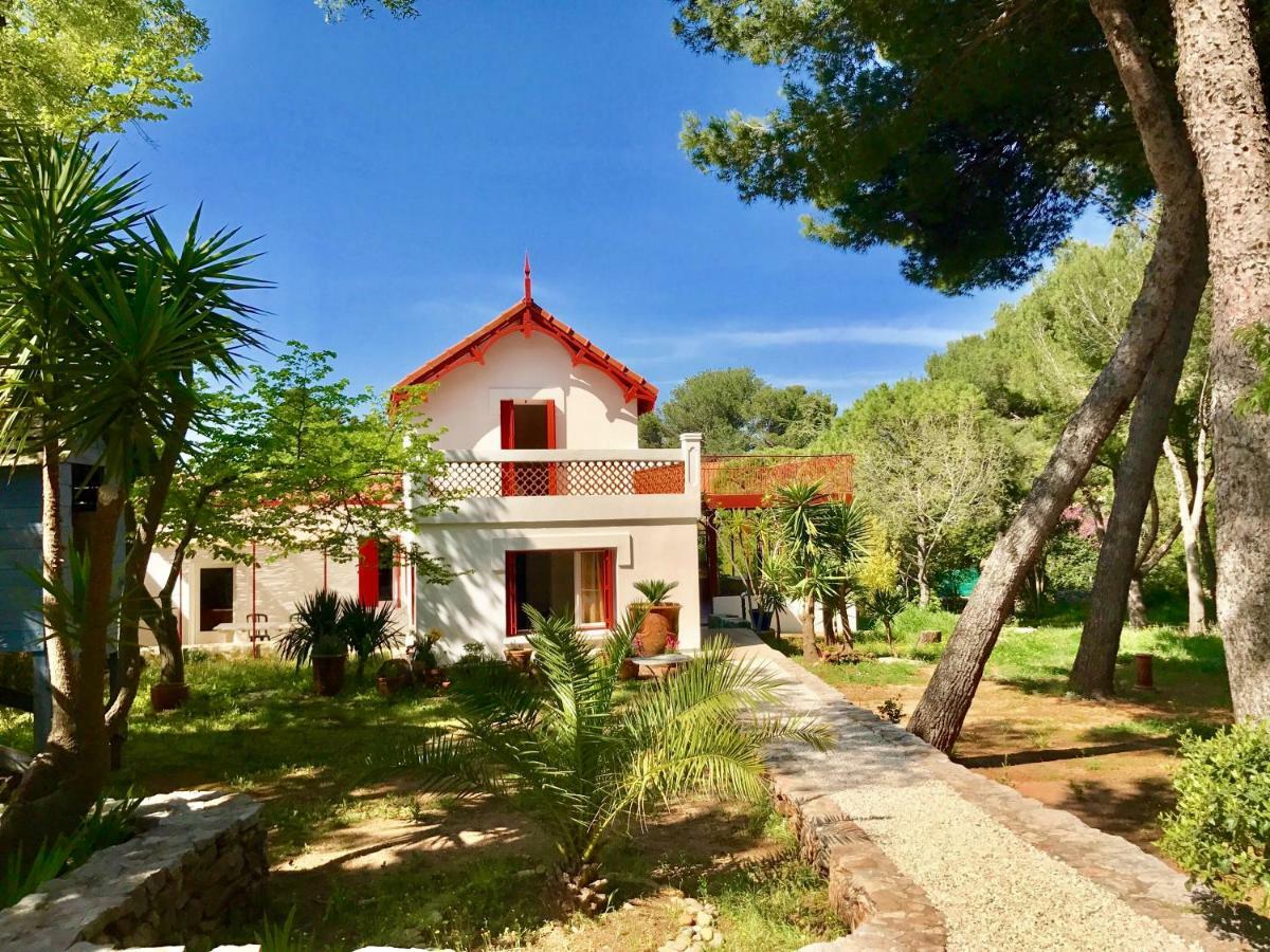 Villa De Charme Sur La Corniche Сет Екстериор снимка